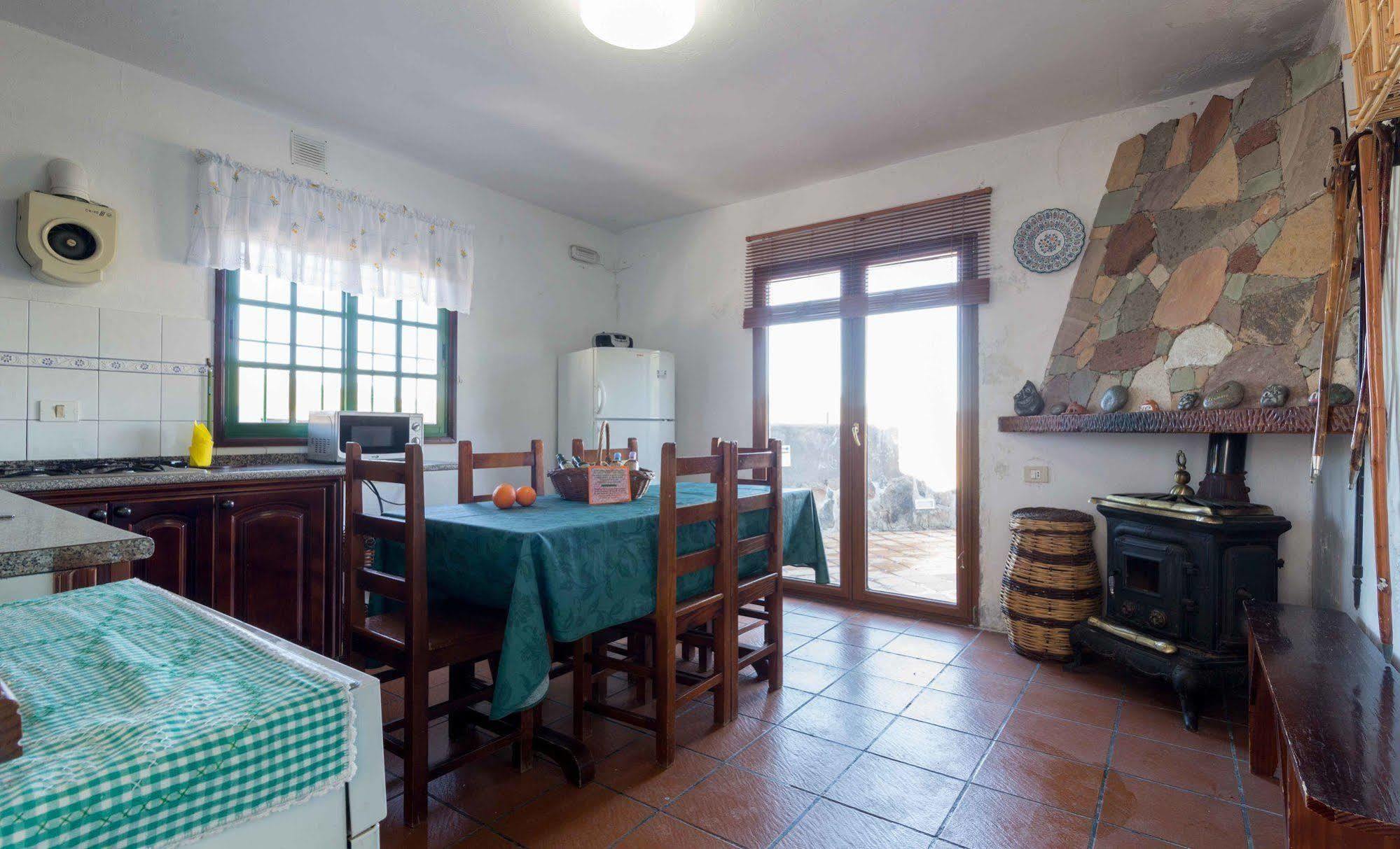 Casa Cueva El Caidero Artenara
