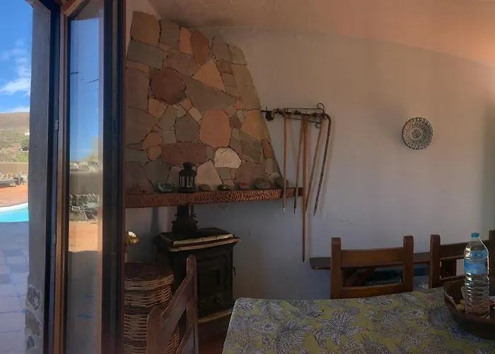 Casa Cueva El Caidero